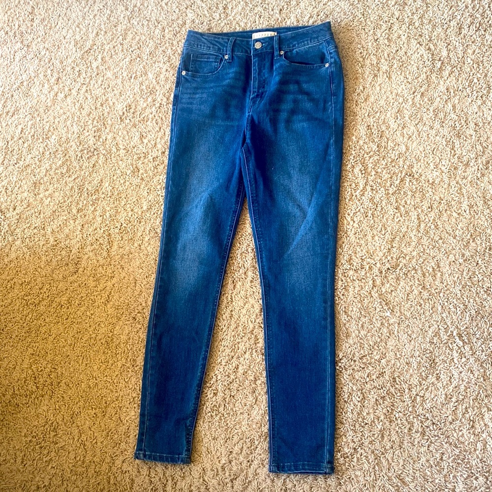 Skinny jeans